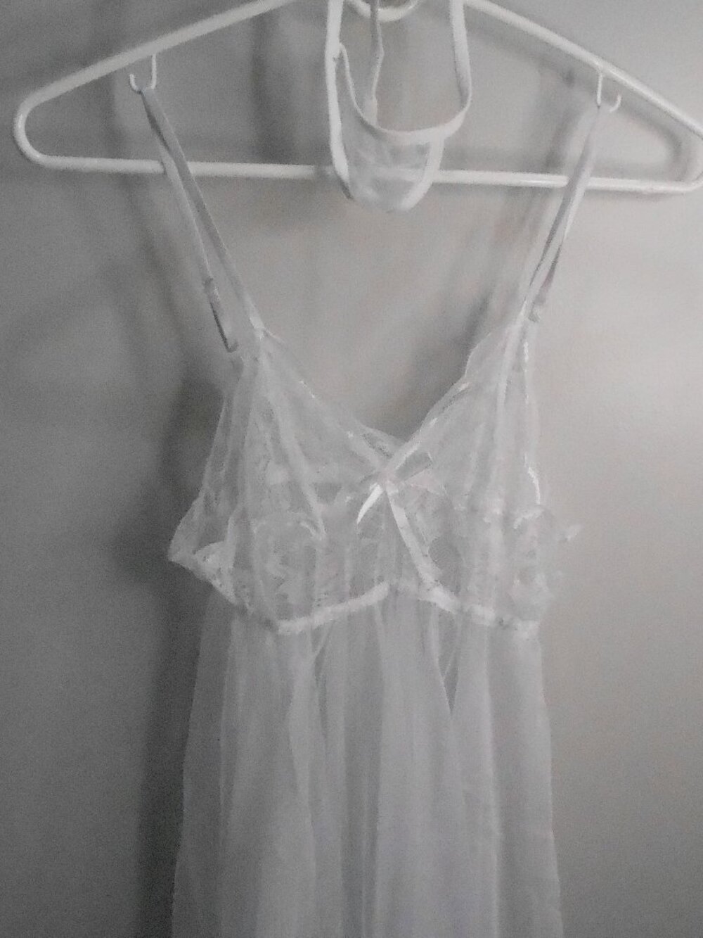 White Lace Baby Doll Top & Thong Bottoms Lingerie Set-Small? See description